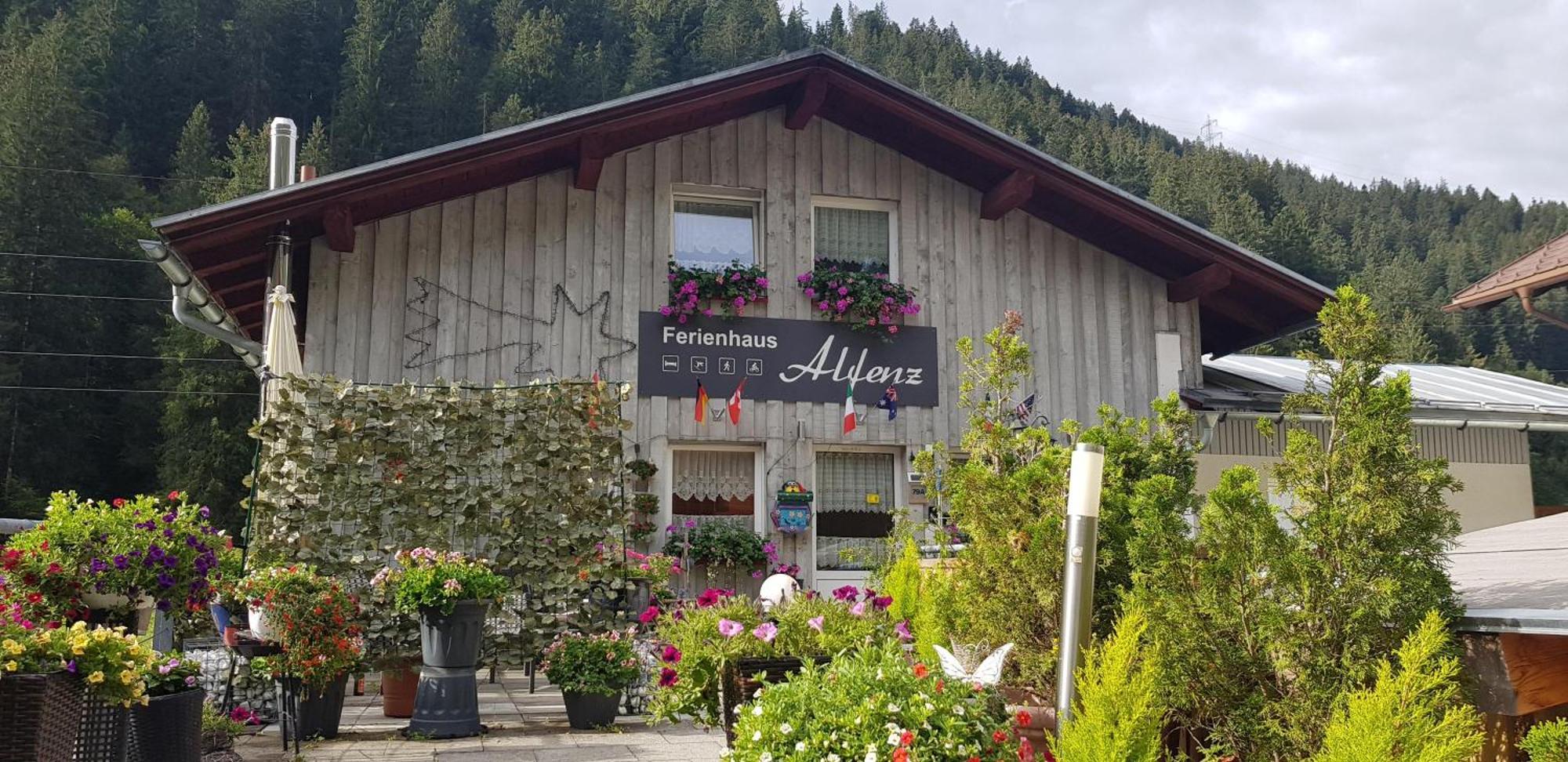 Alfenz Apartment